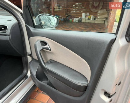 Сірий Фольксваген Поло, об'ємом двигуна 1.6 л та пробігом 209 тис. км за 6999 $, фото 52 на Automoto.ua