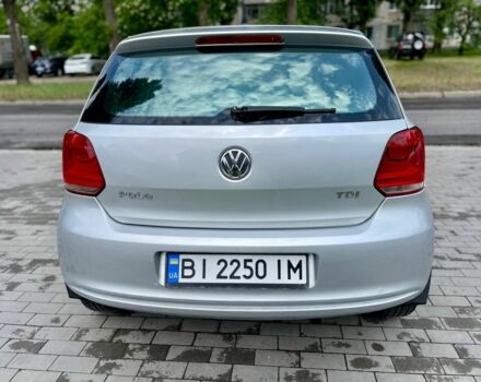 Серый Фольксваген Поло, объемом двигателя 1.2 л и пробегом 238 тыс. км за 5000 $, фото 6 на Automoto.ua