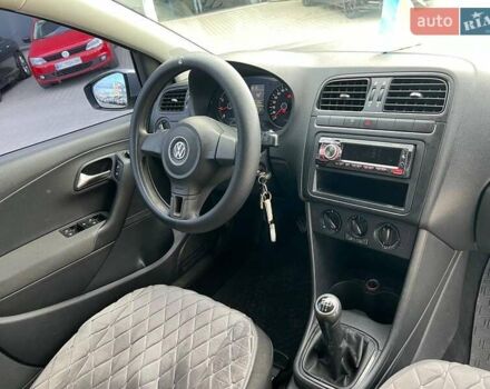 Серый Фольксваген Поло, объемом двигателя 1.4 л и пробегом 195 тыс. км за 6490 $, фото 36 на Automoto.ua