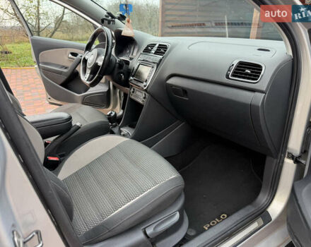 Сірий Фольксваген Поло, об'ємом двигуна 1.6 л та пробігом 209 тис. км за 6999 $, фото 54 на Automoto.ua