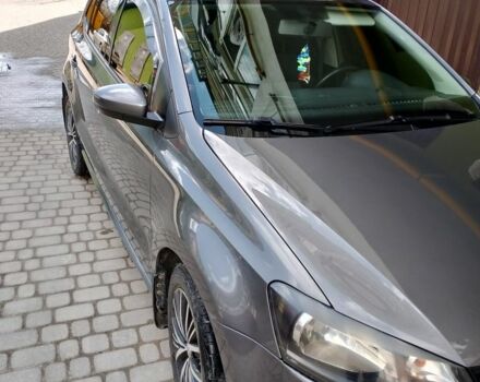 Сірий Фольксваген Поло, об'ємом двигуна 1.2 л та пробігом 175 тис. км за 6700 $, фото 4 на Automoto.ua