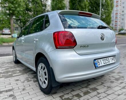 Серый Фольксваген Поло, объемом двигателя 1.2 л и пробегом 238 тыс. км за 5000 $, фото 3 на Automoto.ua