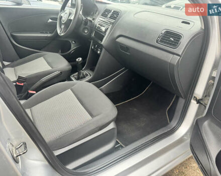 Сірий Фольксваген Поло, об'ємом двигуна 1.6 л та пробігом 165 тис. км за 6550 $, фото 17 на Automoto.ua