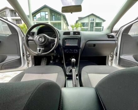 Серый Фольксваген Поло, объемом двигателя 1.2 л и пробегом 238 тыс. км за 5000 $, фото 15 на Automoto.ua