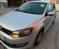 Сірий Фольксваген Поло, об'ємом двигуна 1.39 л та пробігом 258 тис. км за 5000 $, фото 2 на Automoto.ua