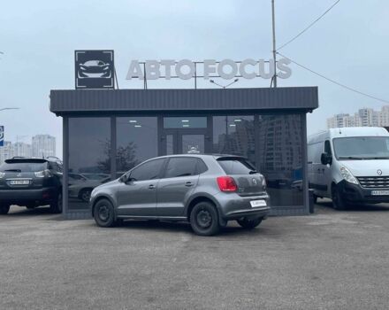 Серый Фольксваген Поло, объемом двигателя 1.4 л и пробегом 253 тыс. км за 9390 $, фото 4 на Automoto.ua