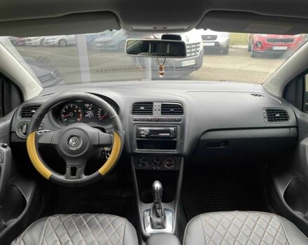 Серый Фольксваген Поло, объемом двигателя 1.4 л и пробегом 253 тыс. км за 9390 $, фото 12 на Automoto.ua