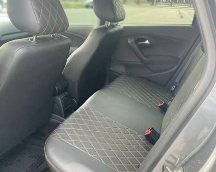 Серый Фольксваген Поло, объемом двигателя 1.39 л и пробегом 250 тыс. км за 8358 $, фото 2 на Automoto.ua