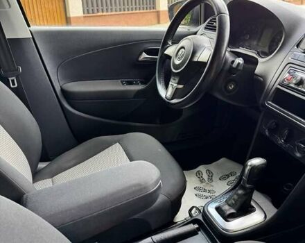 Серый Фольксваген Поло, объемом двигателя 1.4 л и пробегом 210 тыс. км за 7900 $, фото 18 на Automoto.ua