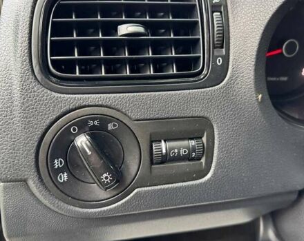 Серый Фольксваген Поло, объемом двигателя 1.4 л и пробегом 210 тыс. км за 7900 $, фото 14 на Automoto.ua