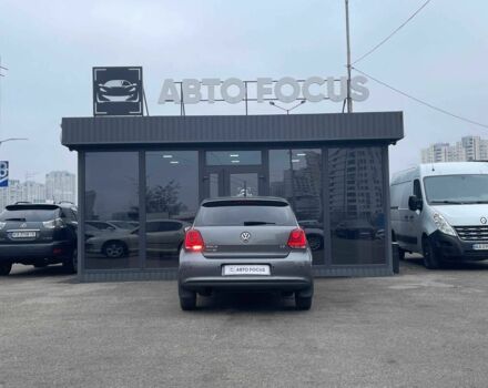 Серый Фольксваген Поло, объемом двигателя 1.4 л и пробегом 253 тыс. км за 9390 $, фото 6 на Automoto.ua