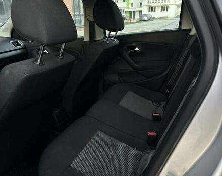 Серый Фольксваген Поло, объемом двигателя 1.2 л и пробегом 200 тыс. км за 5299 $, фото 10 на Automoto.ua