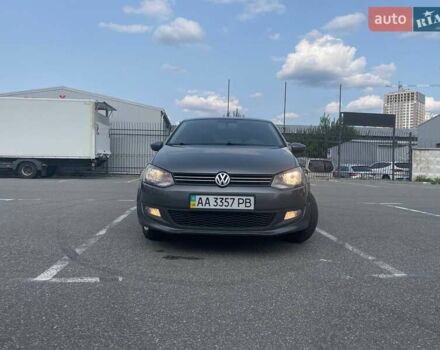 Серый Фольксваген Поло, объемом двигателя 1.39 л и пробегом 250 тыс. км за 8358 $, фото 10 на Automoto.ua