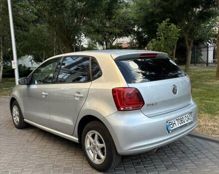 Серый Фольксваген Поло, объемом двигателя 1.39 л и пробегом 135 тыс. км за 8000 $, фото 5 на Automoto.ua