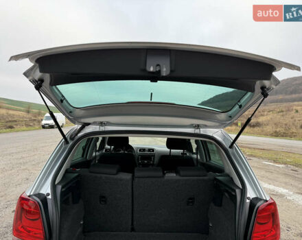 Серый Фольксваген Поло, объемом двигателя 1.6 л и пробегом 164 тыс. км за 9400 $, фото 24 на Automoto.ua