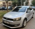 Серый Фольксваген Поло, объемом двигателя 1.39 л и пробегом 157 тыс. км за 8000 $, фото 1 на Automoto.ua