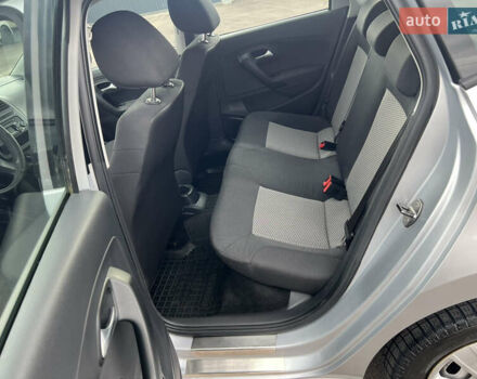 Фольксваген Поло 2013 в Борисполе на Automoto.ua Серый Фольксваген Поло, объемом двигателя 1.39 л и пробегом 202 тыс. км за 7800 $, фото 21 на Automoto.ua