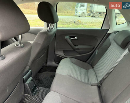 Серый Фольксваген Поло, объемом двигателя 1.6 л и пробегом 164 тыс. км за 9400 $, фото 18 на Automoto.ua