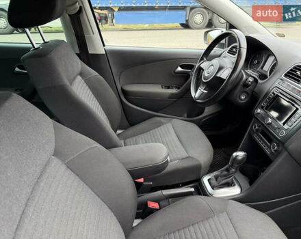 Серый Фольксваген Поло, объемом двигателя 1.6 л и пробегом 164 тыс. км за 9400 $, фото 30 на Automoto.ua