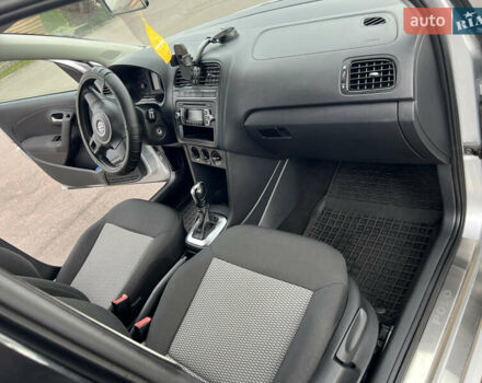 Фольксваген Поло 2013 в Борисполе на Automoto.ua Серый Фольксваген Поло, объемом двигателя 1.39 л и пробегом 202 тыс. км за 7800 $, фото 18 на Automoto.ua