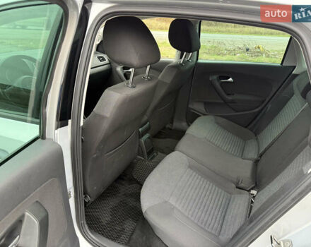 Серый Фольксваген Поло, объемом двигателя 1.6 л и пробегом 164 тыс. км за 9400 $, фото 17 на Automoto.ua