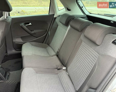 Серый Фольксваген Поло, объемом двигателя 1.6 л и пробегом 164 тыс. км за 9400 $, фото 19 на Automoto.ua