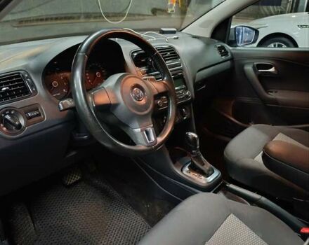Сірий Фольксваген Поло, об'ємом двигуна 1.39 л та пробігом 137 тис. км за 8500 $, фото 14 на Automoto.ua