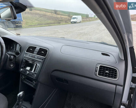 Серый Фольксваген Поло, объемом двигателя 1.6 л и пробегом 164 тыс. км за 9400 $, фото 29 на Automoto.ua