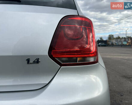 Фольксваген Поло 2013 в Борисполе на Automoto.ua Серый Фольксваген Поло, объемом двигателя 1.39 л и пробегом 202 тыс. км за 7800 $, фото 13 на Automoto.ua