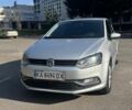 Серый Фольксваген Поло, объемом двигателя 1.42 л и пробегом 180 тыс. км за 9000 $, фото 1 на Automoto.ua