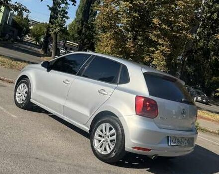 Серый Фольксваген Поло, объемом двигателя 1.42 л и пробегом 180 тыс. км за 9000 $, фото 1 на Automoto.ua