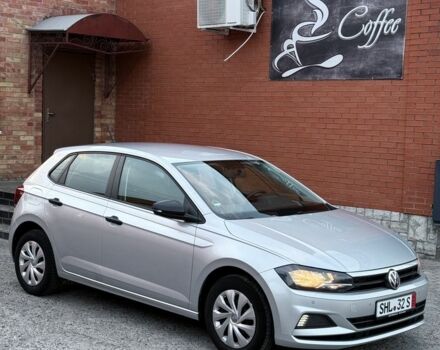 Сірий Фольксваген Поло, об'ємом двигуна 1.6 л та пробігом 203 тис. км за 17777 $, фото 2 на Automoto.ua