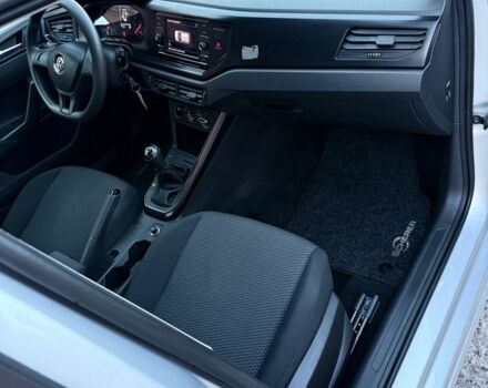 Сірий Фольксваген Поло, об'ємом двигуна 1.6 л та пробігом 203 тис. км за 17777 $, фото 11 на Automoto.ua