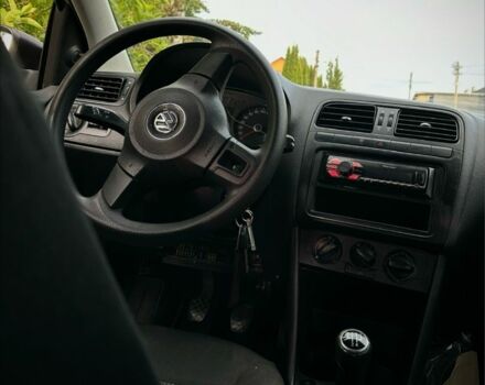 Серый Фольксваген Поло, объемом двигателя 1.6 л и пробегом 151 тыс. км за 6900 $, фото 2 на Automoto.ua