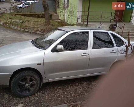 Серый Фольксваген Поло, объемом двигателя 1.39 л и пробегом 240 тыс. км за 2100 $, фото 1 на Automoto.ua