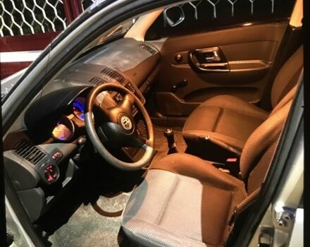 Серый Фольксваген Поло, объемом двигателя 1.4 л и пробегом 300 тыс. км за 2650 $, фото 2 на Automoto.ua