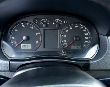 Серый Фольксваген Поло, объемом двигателя 1.4 л и пробегом 256 тыс. км за 4500 $, фото 4 на Automoto.ua