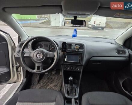 Серый Фольксваген Поло, объемом двигателя 1.6 л и пробегом 191 тыс. км за 6650 $, фото 8 на Automoto.ua