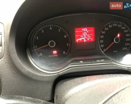 Серый Фольксваген Поло, объемом двигателя 1.6 л и пробегом 141 тыс. км за 5999 $, фото 2 на Automoto.ua