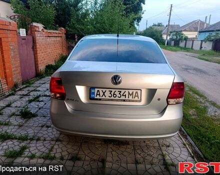 Серый Фольксваген Поло, объемом двигателя 1.6 л и пробегом 125 тыс. км за 7300 $, фото 2 на Automoto.ua