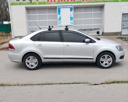 Сірий Фольксваген Поло, об'ємом двигуна 1.6 л та пробігом 250 тис. км за 4850 $, фото 2 на Automoto.ua