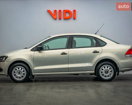 Серый Фольксваген Поло, объемом двигателя 1.6 л и пробегом 152 тыс. км за 7237 $, фото 2 на Automoto.ua