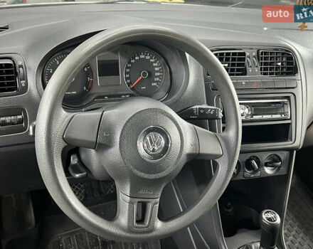 Серый Фольксваген Поло, объемом двигателя 1.6 л и пробегом 108 тыс. км за 6990 $, фото 8 на Automoto.ua
