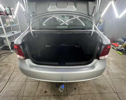 Серый Фольксваген Поло, объемом двигателя 1.6 л и пробегом 108 тыс. км за 6990 $, фото 10 на Automoto.ua