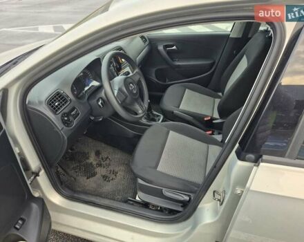 Серый Фольксваген Поло, объемом двигателя 1.6 л и пробегом 191 тыс. км за 6650 $, фото 7 на Automoto.ua