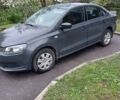 Серый Фольксваген Поло, объемом двигателя 1.6 л и пробегом 380 тыс. км за 5800 $, фото 1 на Automoto.ua