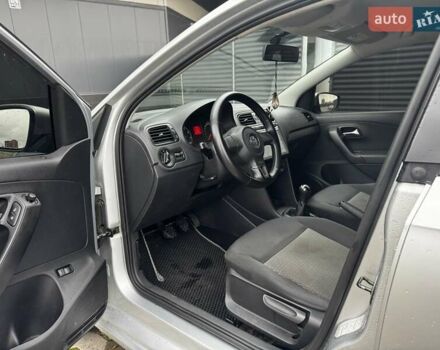 Серый Фольксваген Поло, объемом двигателя 1.6 л и пробегом 192 тыс. км за 5900 $, фото 10 на Automoto.ua