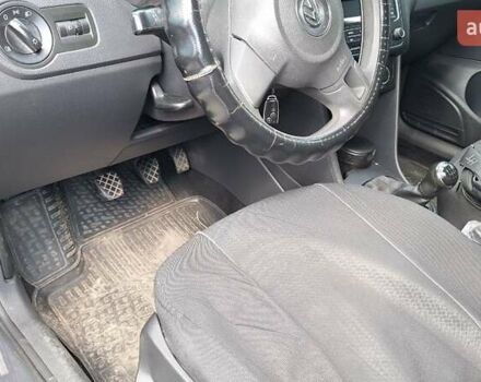 Серый Фольксваген Поло, объемом двигателя 1.6 л и пробегом 89 тыс. км за 7000 $, фото 11 на Automoto.ua