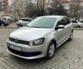 Серый Фольксваген Поло, объемом двигателя 1.6 л и пробегом 332 тыс. км за 5800 $, фото 1 на Automoto.ua