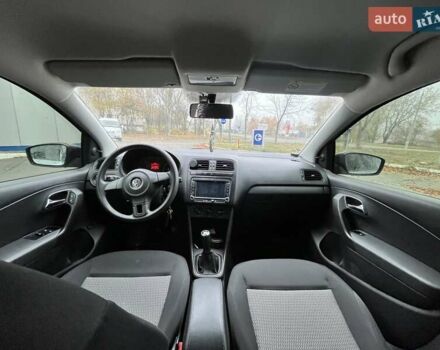 Серый Фольксваген Поло, объемом двигателя 1.6 л и пробегом 115 тыс. км за 7200 $, фото 13 на Automoto.ua